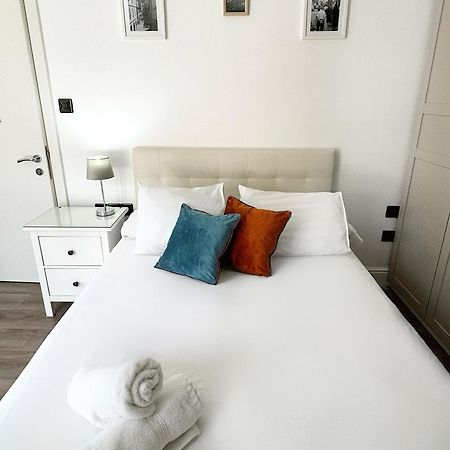 Master Penthouse Double Room Ensuite With Private Terrace - Grand Central House 直布罗陀 外观 照片