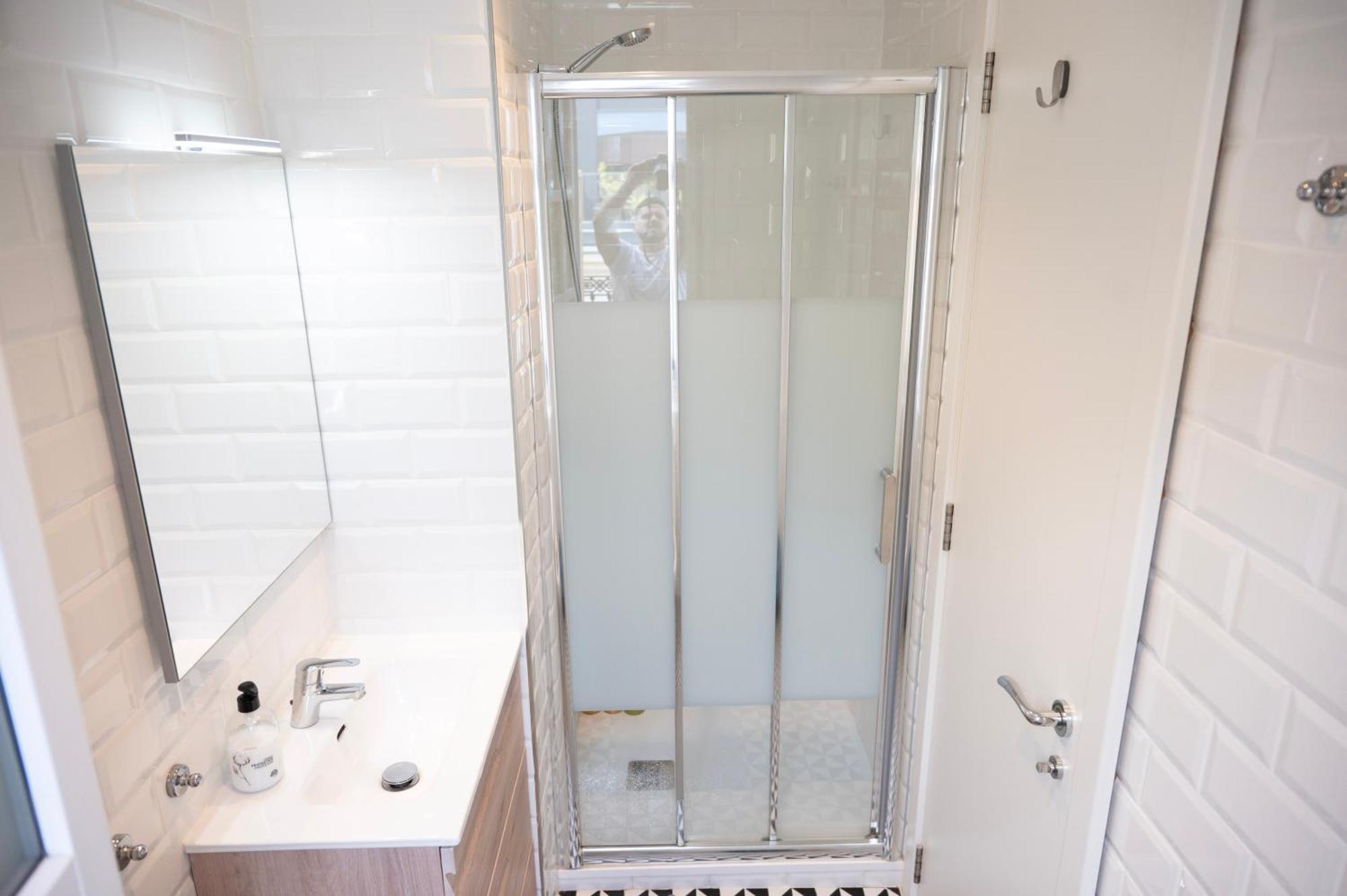 Master Penthouse Double Room Ensuite With Private Terrace - Grand Central House 直布罗陀 外观 照片