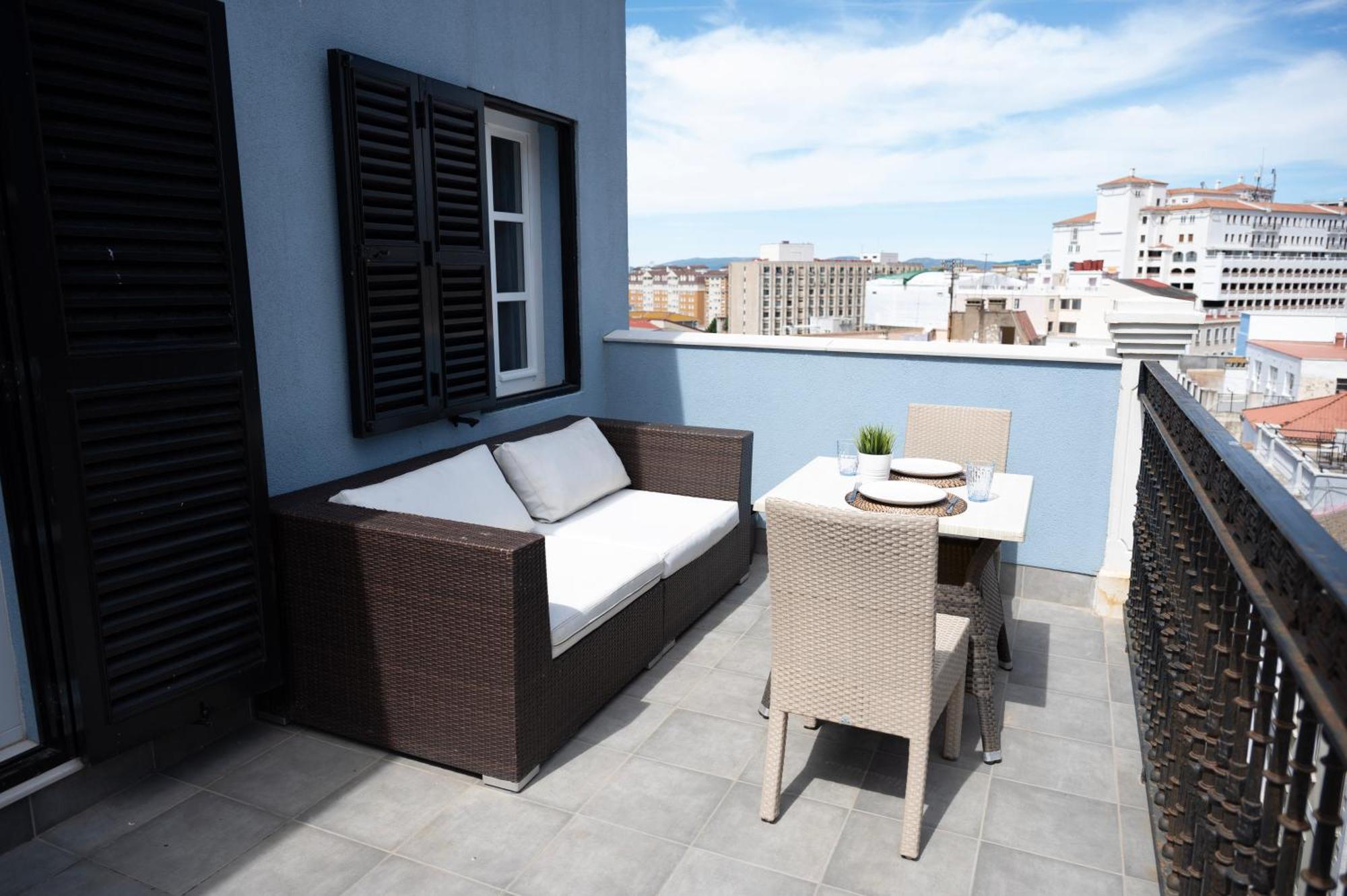 Master Penthouse Double Room Ensuite With Private Terrace - Grand Central House 直布罗陀 外观 照片