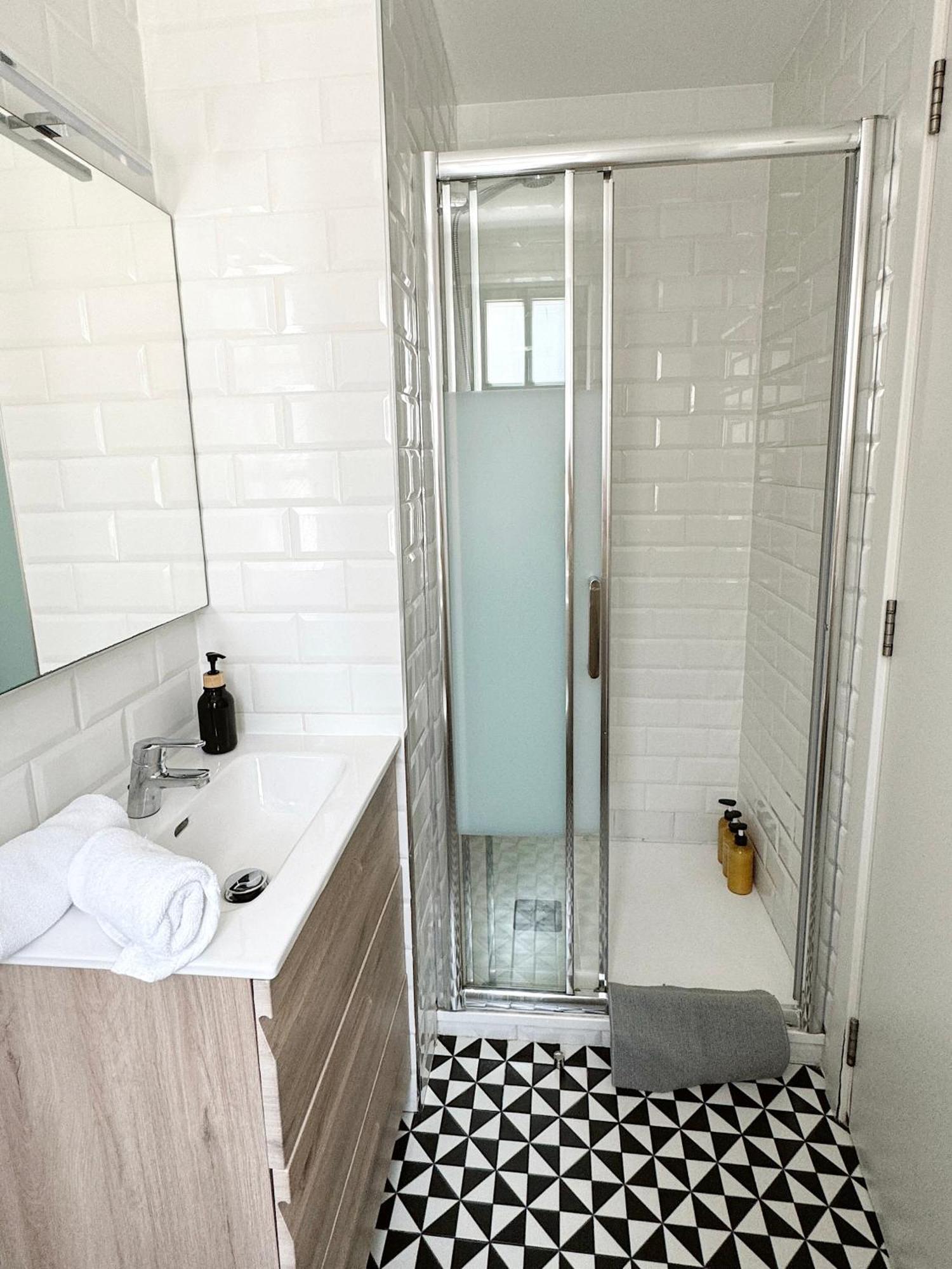 Master Penthouse Double Room Ensuite With Private Terrace - Grand Central House 直布罗陀 外观 照片